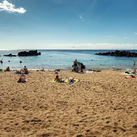 Victoria Daire Puerto del Carmen (Lanzarote)